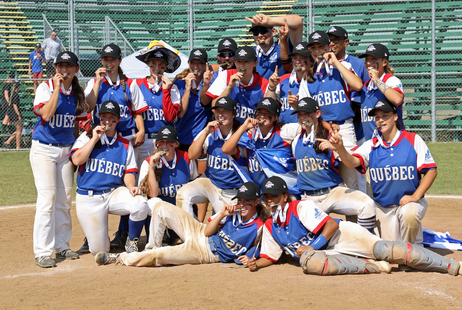 Baseball Canada 21U Women s Qu bec Claims Gold baseball-canada-21u-women-s-qu-bec-claims-gold
